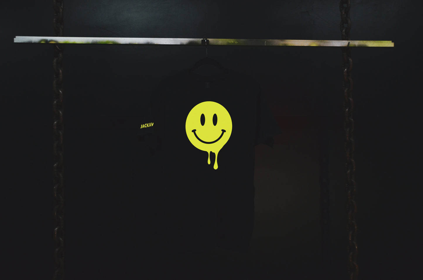 "Melting Smiley" T-Shirt